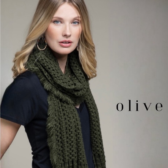 🍁 New Fall/Winter🍁 Olive Knit Weave Tassel
Scarf - Picture 2 of 3